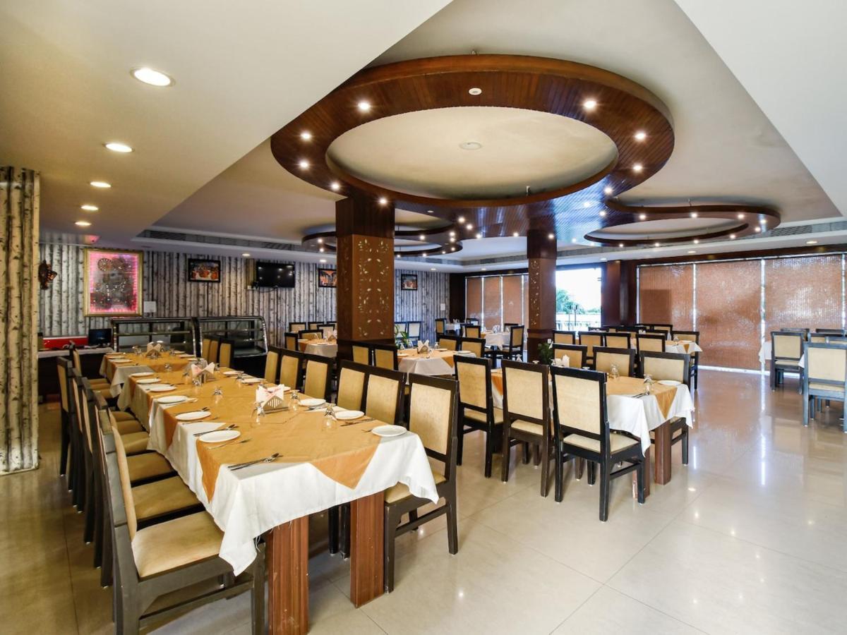 Hotel Shiv Vilas Bhopal Zewnętrze zdjęcie