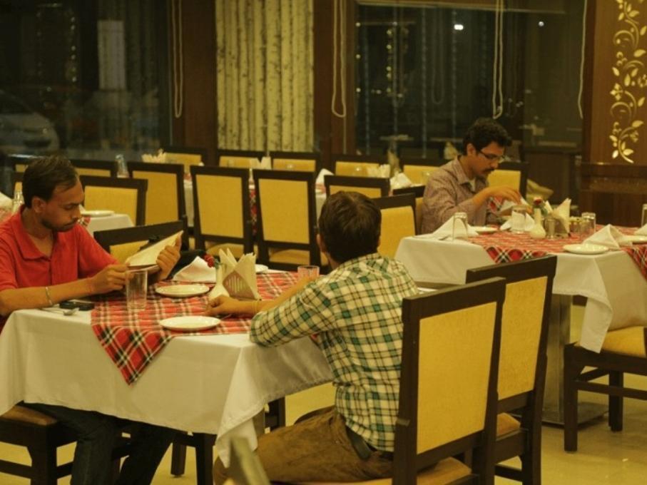 Hotel Shiv Vilas Bhopal Zewnętrze zdjęcie